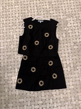 ANTONIO MELANI Black Mini Skirt Set with Gold Floral Embellishments